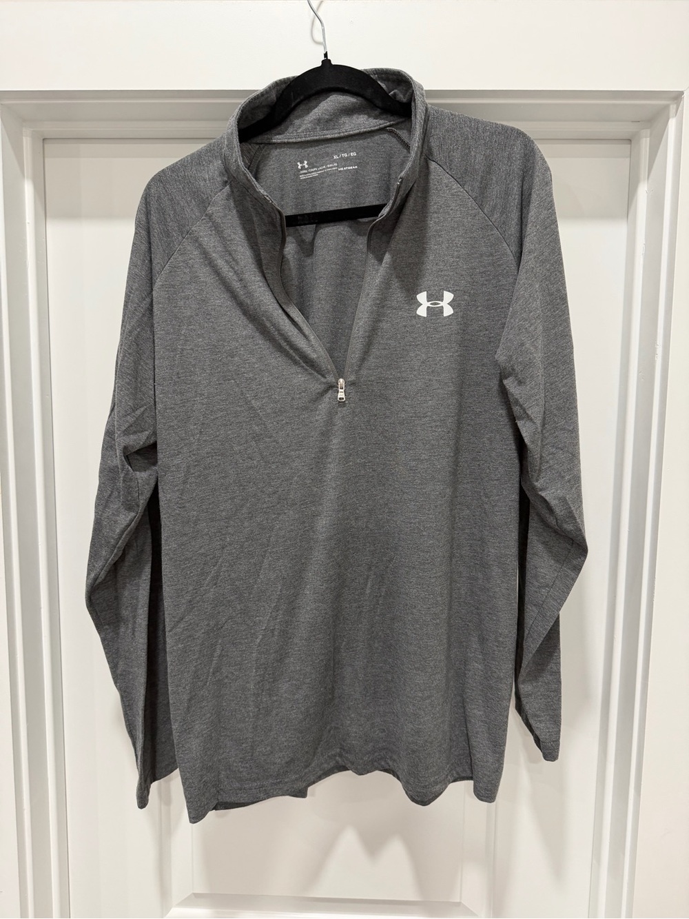 Under Armour Men Charcoal Gray Quarter-Zip Pullover